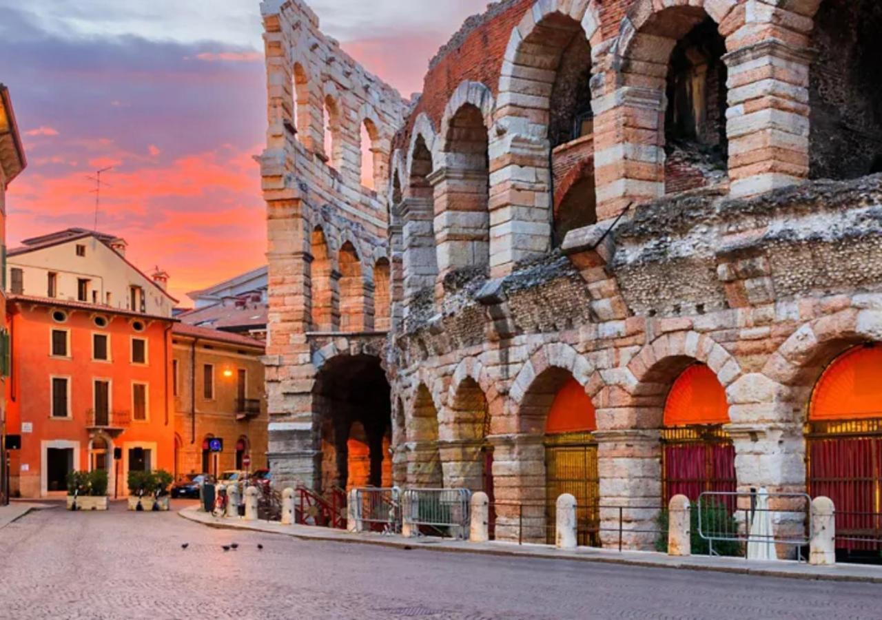 -Near Arena & Giuletta- Pet Friendly Mazzini Palace Верона Экстерьер фото